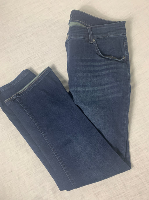 WOMENS JEANS — Family Tree Resale 1