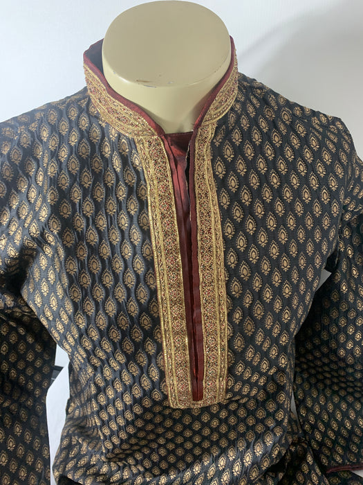 NWT Mens Indian Outfit Size Medium