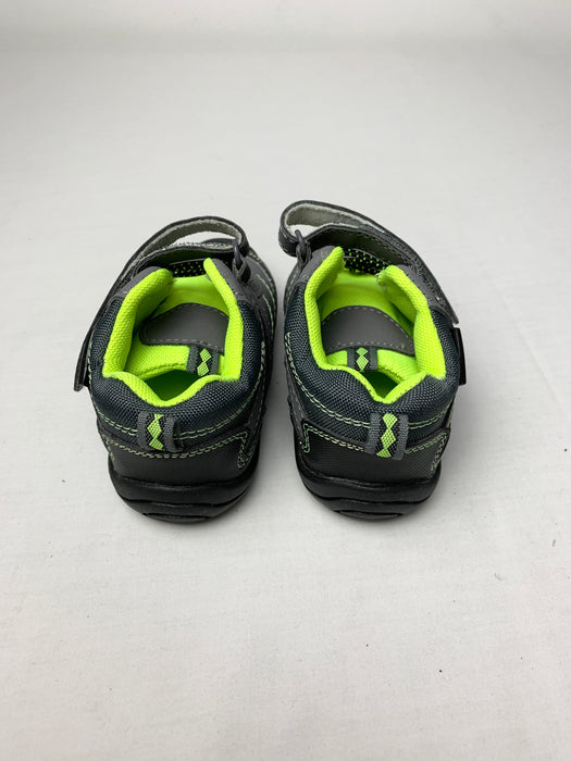 Toddler boys shoes size 7
