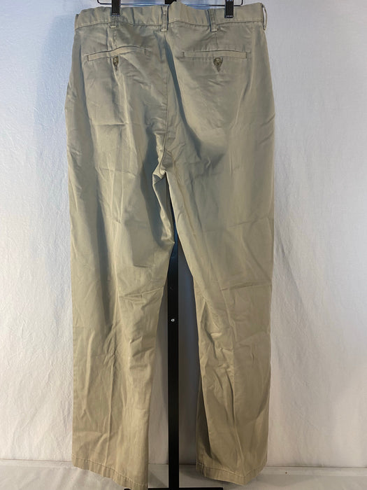 Merona Stretch Cargo Pants Size 14 — Family Tree Resale 1